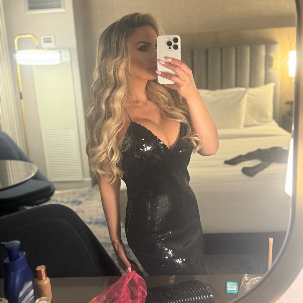 Black Backless Midi Bodycon Dress with Plunge Neckline